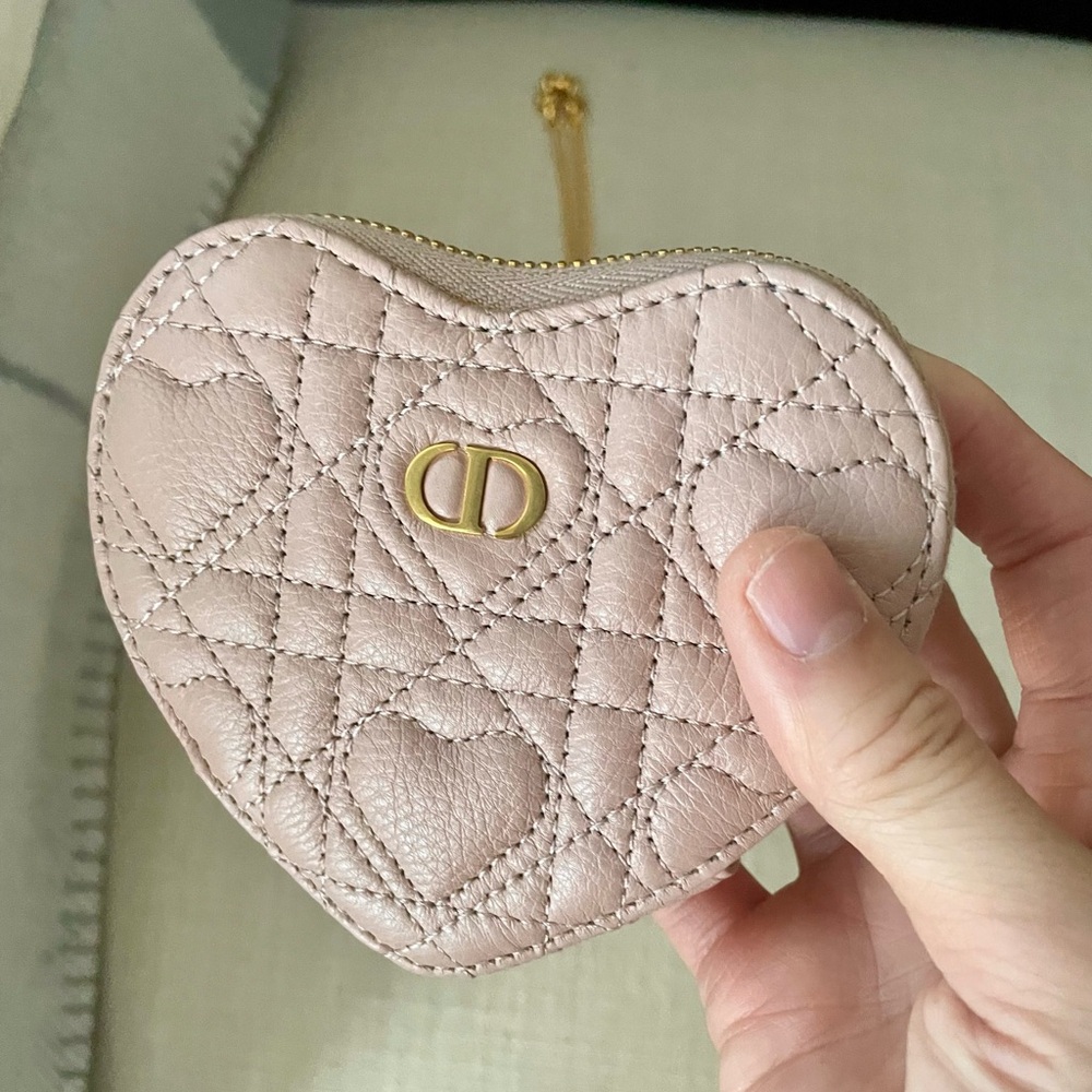 Dior Caro Heart Pouch with Chain - pink / blush - Picture 4 of 7
